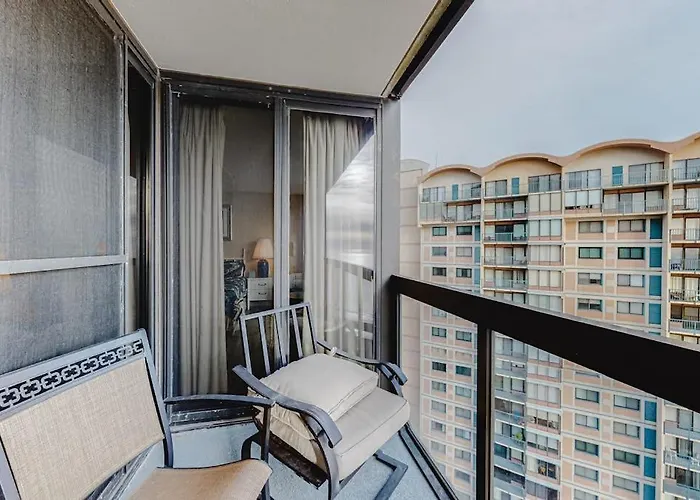 Convenient & Affordable With Balcony Ocean Views Pools & Gym * Ocean City