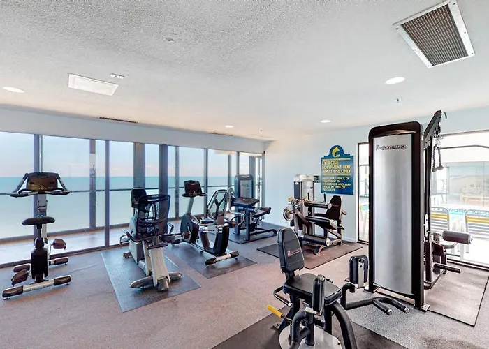 Convenient & Affordable With Balcony Ocean Views Pools & Gym Ocean City