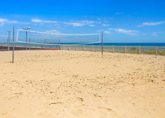 Convenient & Affordable With Balcony Ocean Views Pools & Gym Ocean City