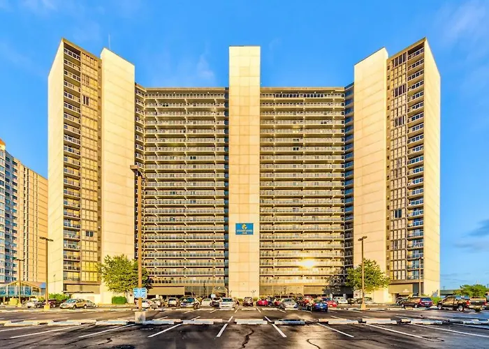 Convenient & Affordable With Balcony Ocean Views Pools & Gym * Ocean City